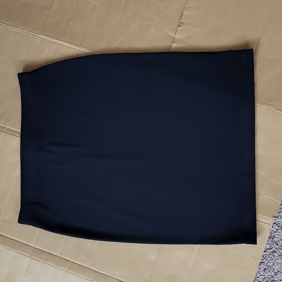 Karen Kane Dresses & Skirts - Karen Kane simple navy blue stretchy skirt-S